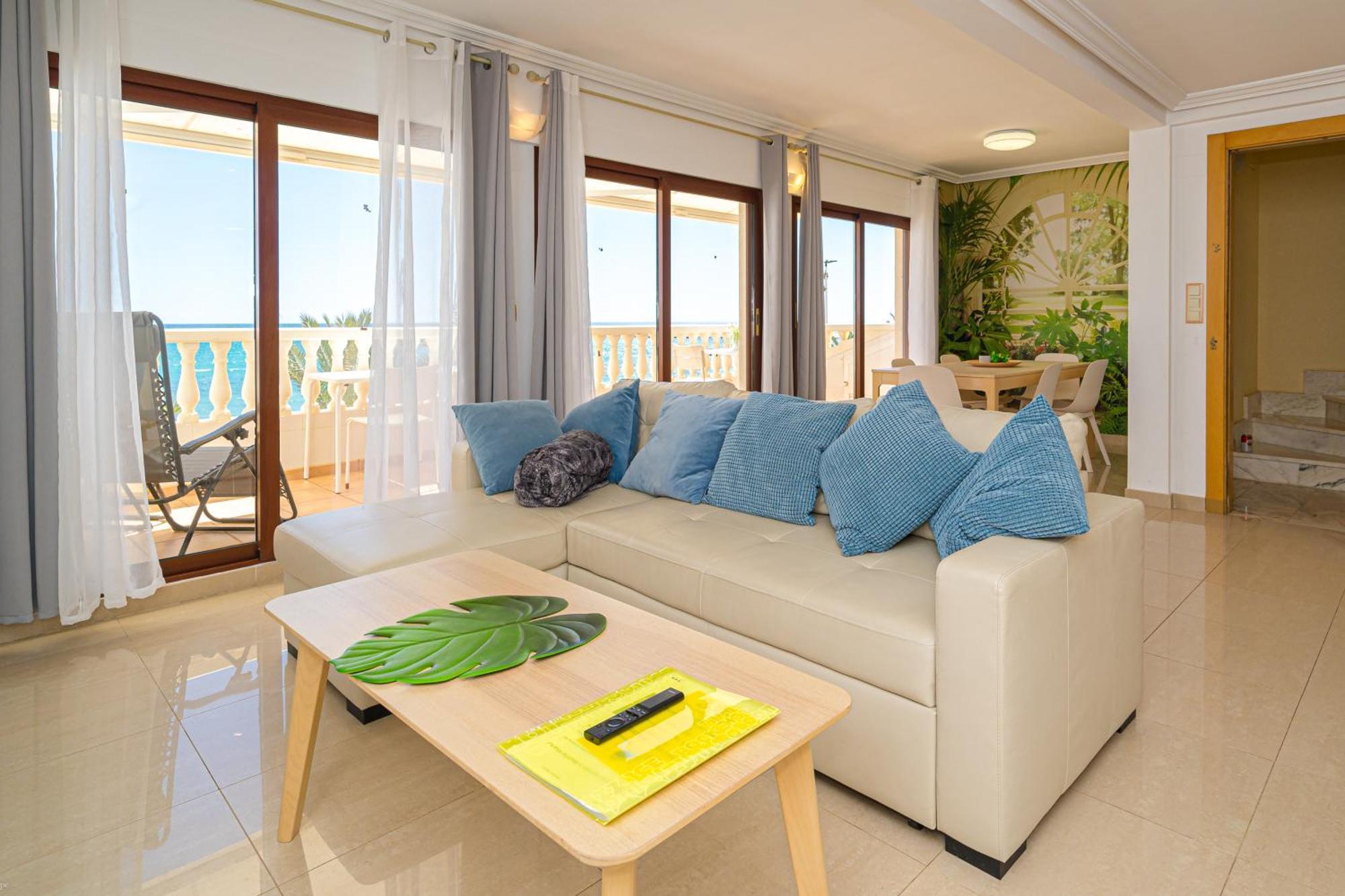 Front Line Apartment Jakarta 2 El Campello Exterior foto